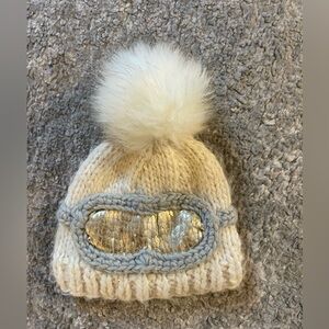 Blueberry hill had knit ski goggle hat